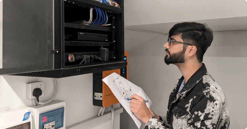 Electrical Engineer in Pakistan calculating cable lengths