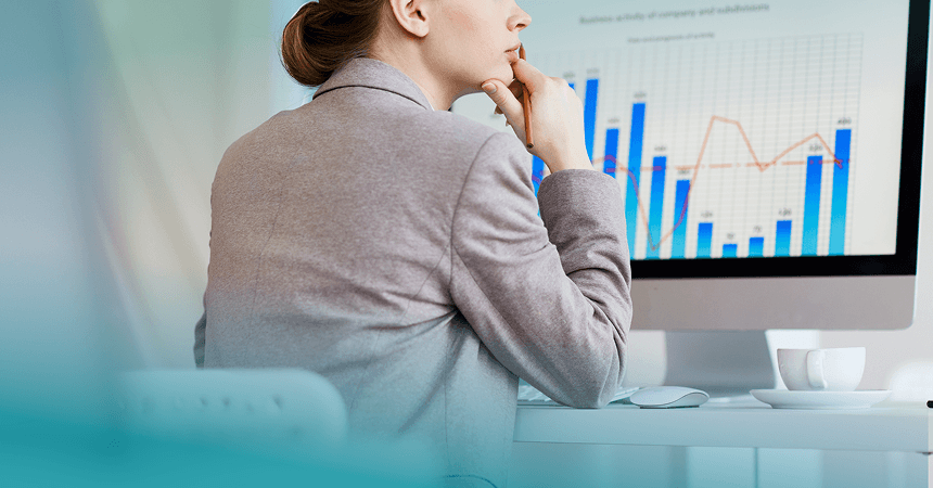 LantroTech cost estimation in project management illustrated with budget growth chart